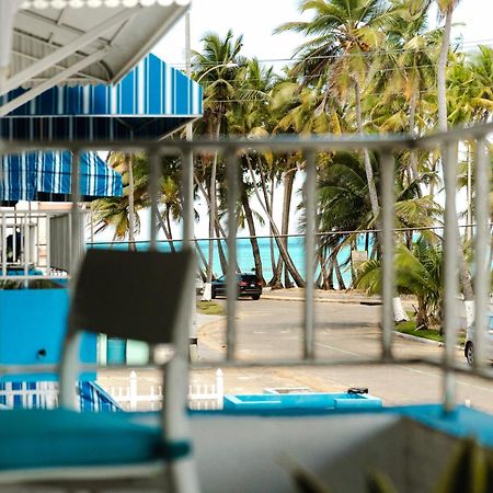 Oceanview Apartment Steps To The Beach Luquillo Eksteriør billede