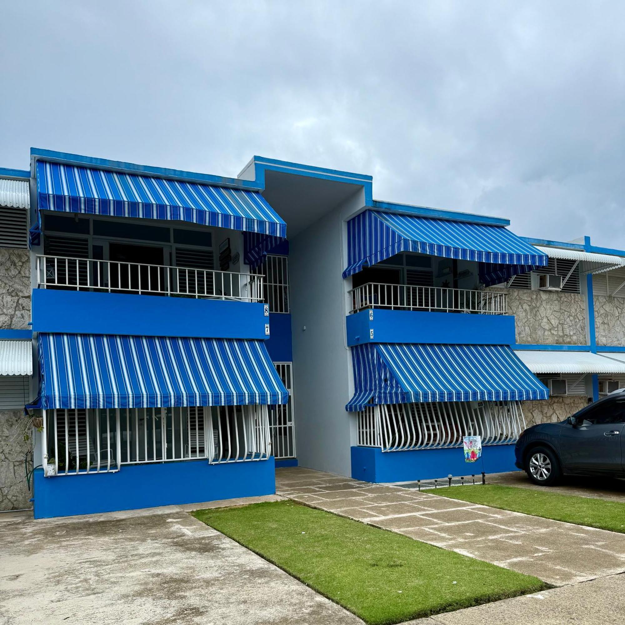 Oceanview Apartment Steps To The Beach Luquillo Eksteriør billede
